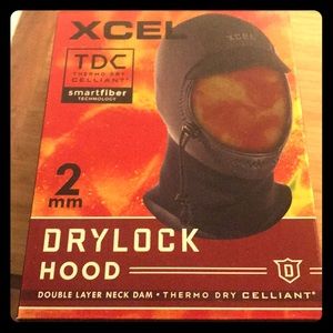 NWT Men’s Xcel 2mm Drylock Hood. Wetsuit Hood